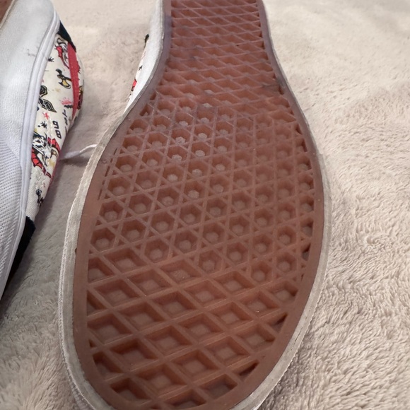 Vans Stranger Things Skater Shoes Men’s size 8 Women’s size 9.5 main image 4